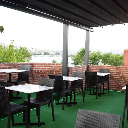 לינה וארוחת בוקר Terrace Inci