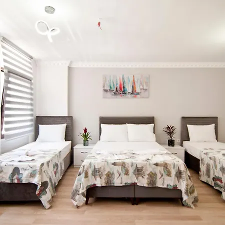 לינה וארוחת בוקר Terrace Inci 3*