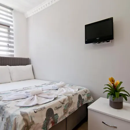 לינה וארוחת בוקר Terrace Inci איסטמבול