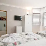 Terrace ınci Bed & Breakfast 3*