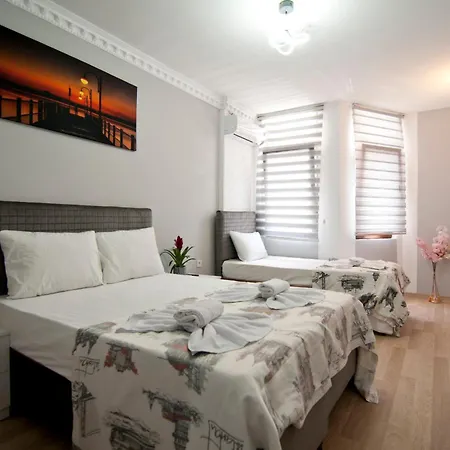 Terrace Inci Frühstückspension